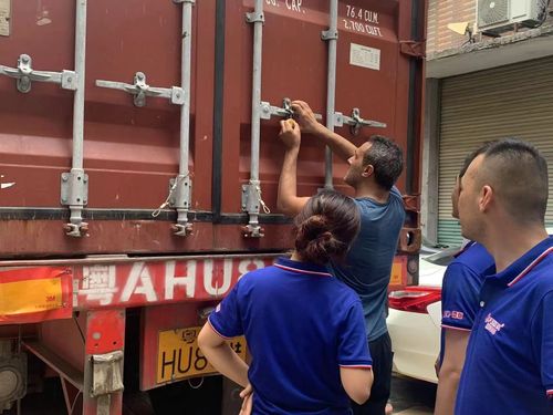 के बारे में नवीनतम कंपनी समाचार ऑटोमोटिव उत्कृष्टता को मजबूत करनाः गुआंग्डोंग हुइमेन इंडस्ट्रियल कं, लिमिटेड के सहयोग