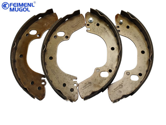 TFS TFR DMAX 4X2 रियर ब्रेक शू ISUZU ट्रक स्पेयर पार्ट्स 8-98346023-0 8983460230